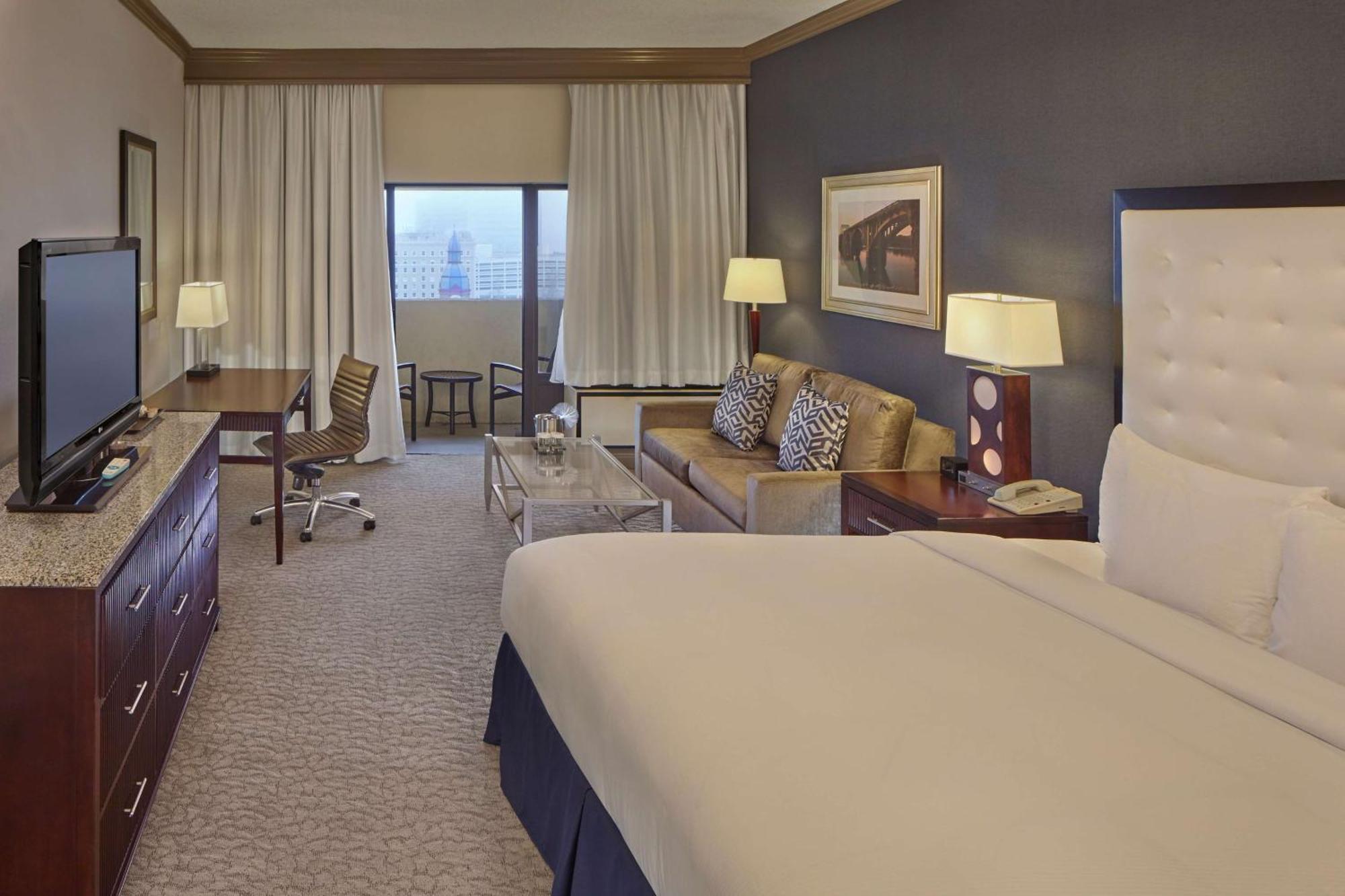 Doubletree By Hilton Little Rock Hotel Exterior photo